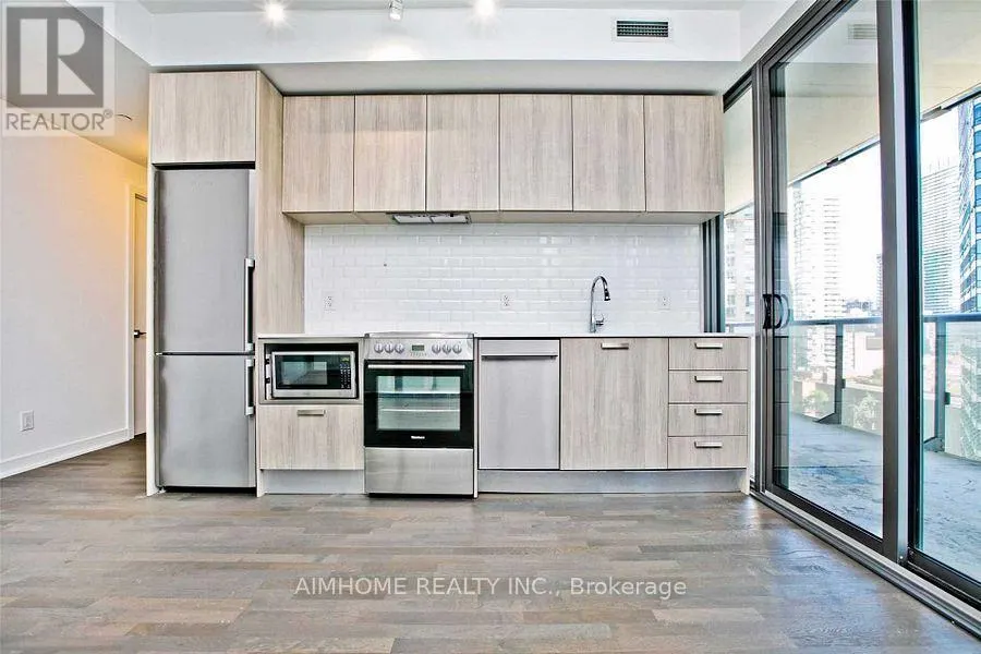 1208 - 57 ST JOSEPH STREET