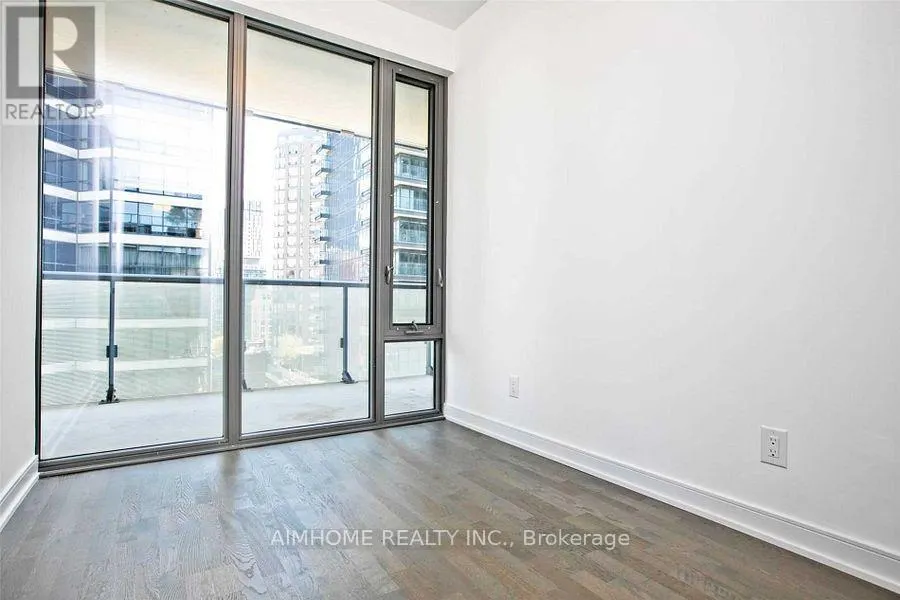 1208 - 57 ST JOSEPH STREET
