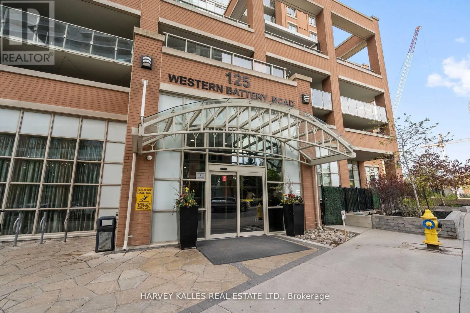 1316 - 125 WESTERN BATTERY ROAD