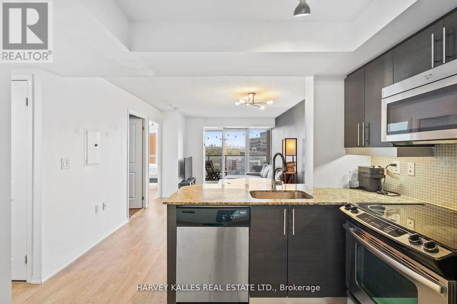 1316 - 125 WESTERN BATTERY ROAD