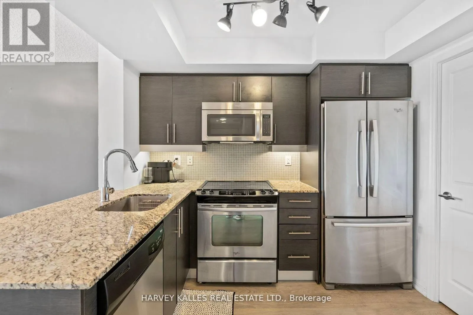 1316 - 125 WESTERN BATTERY ROAD