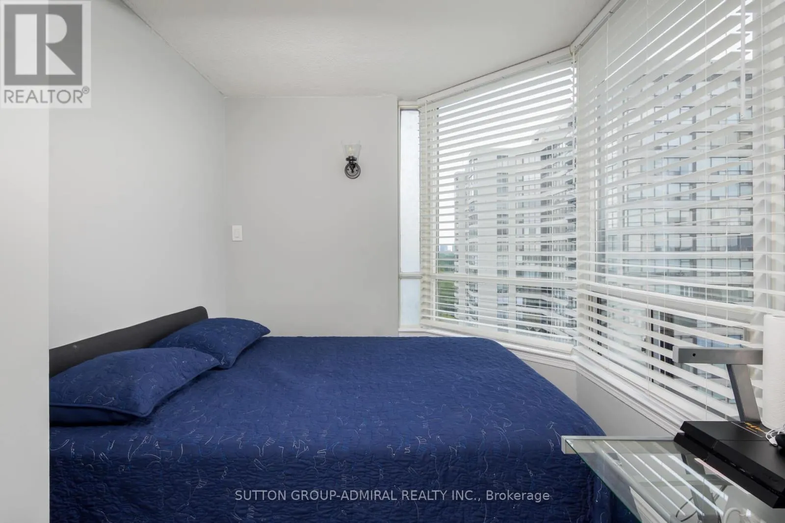1105 - 1131 STEELES AVENUE W