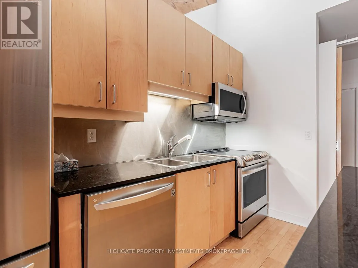 408 - 81A FRONT STREET E