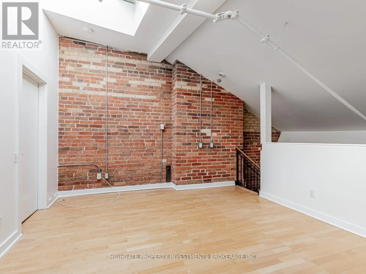 408 - 81A FRONT STREET E