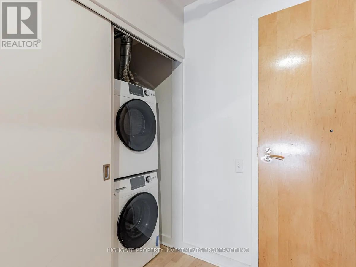 408 - 81A FRONT STREET E