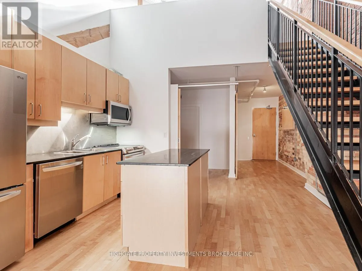 408 - 81A FRONT STREET E