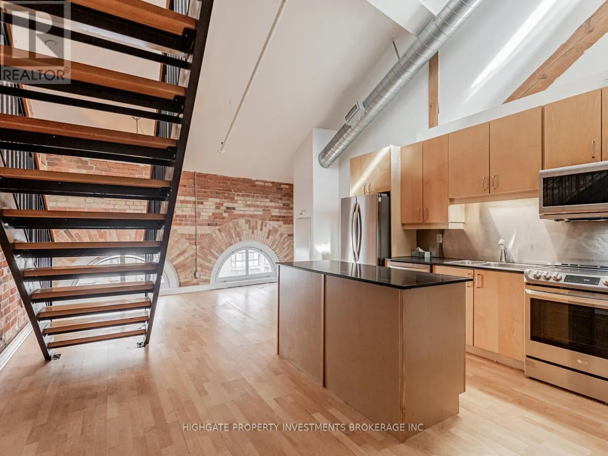 408 - 81A FRONT STREET E