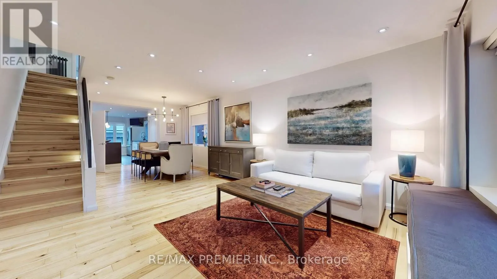 MAIN LEVEL - 27 HECTOR AVENUE