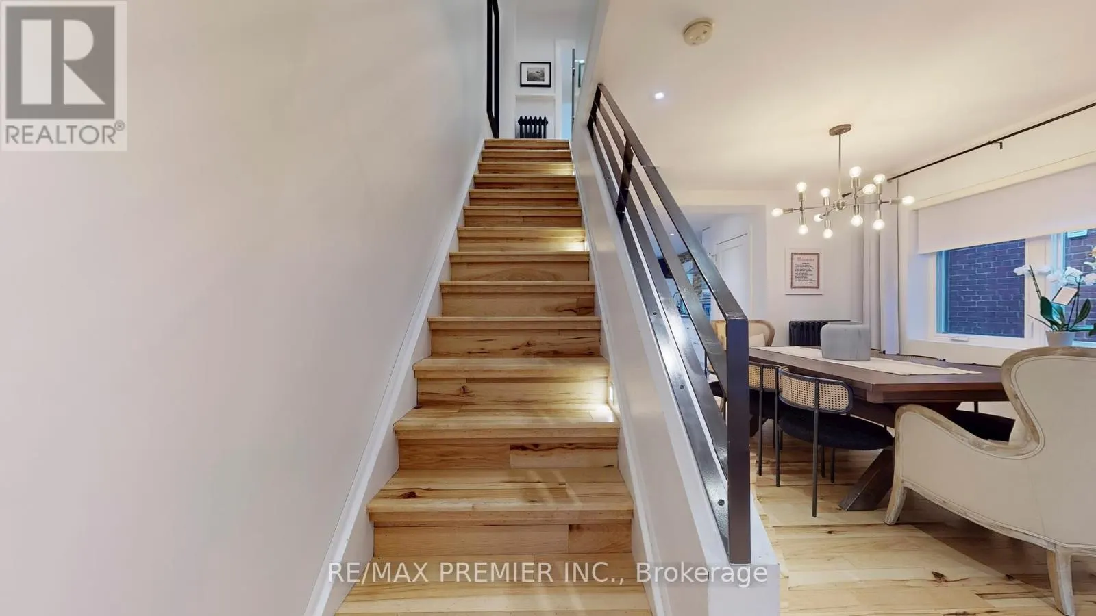 MAIN LEVEL - 27 HECTOR AVENUE