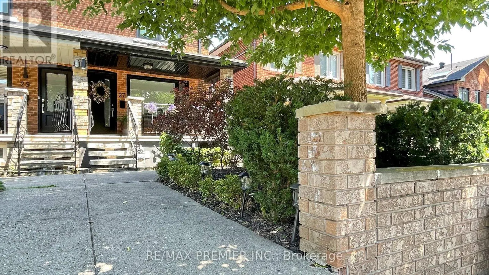 MAIN LEVEL - 27 HECTOR AVENUE