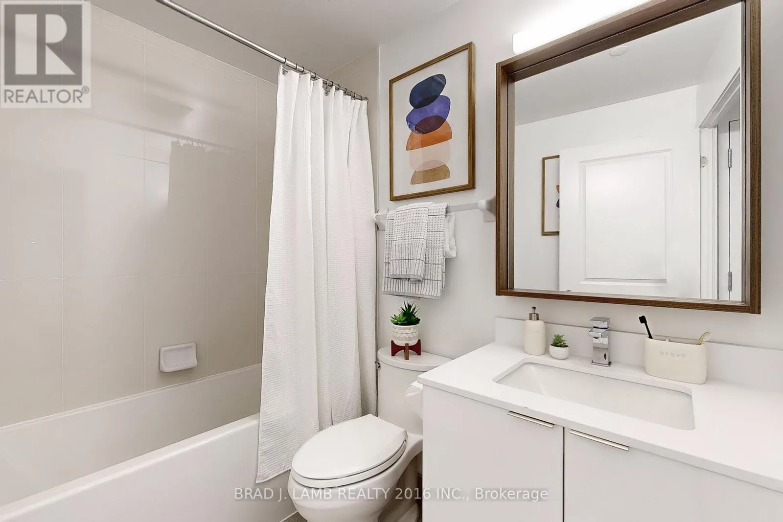 545 - 543 RICHMOND STREET W