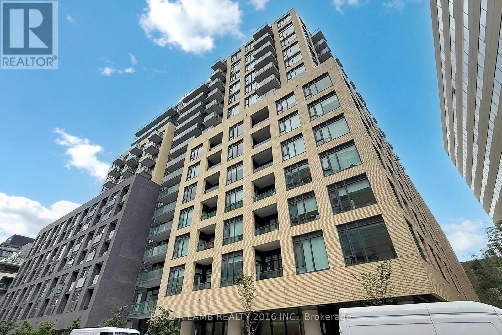 545 - 543 RICHMOND STREET W