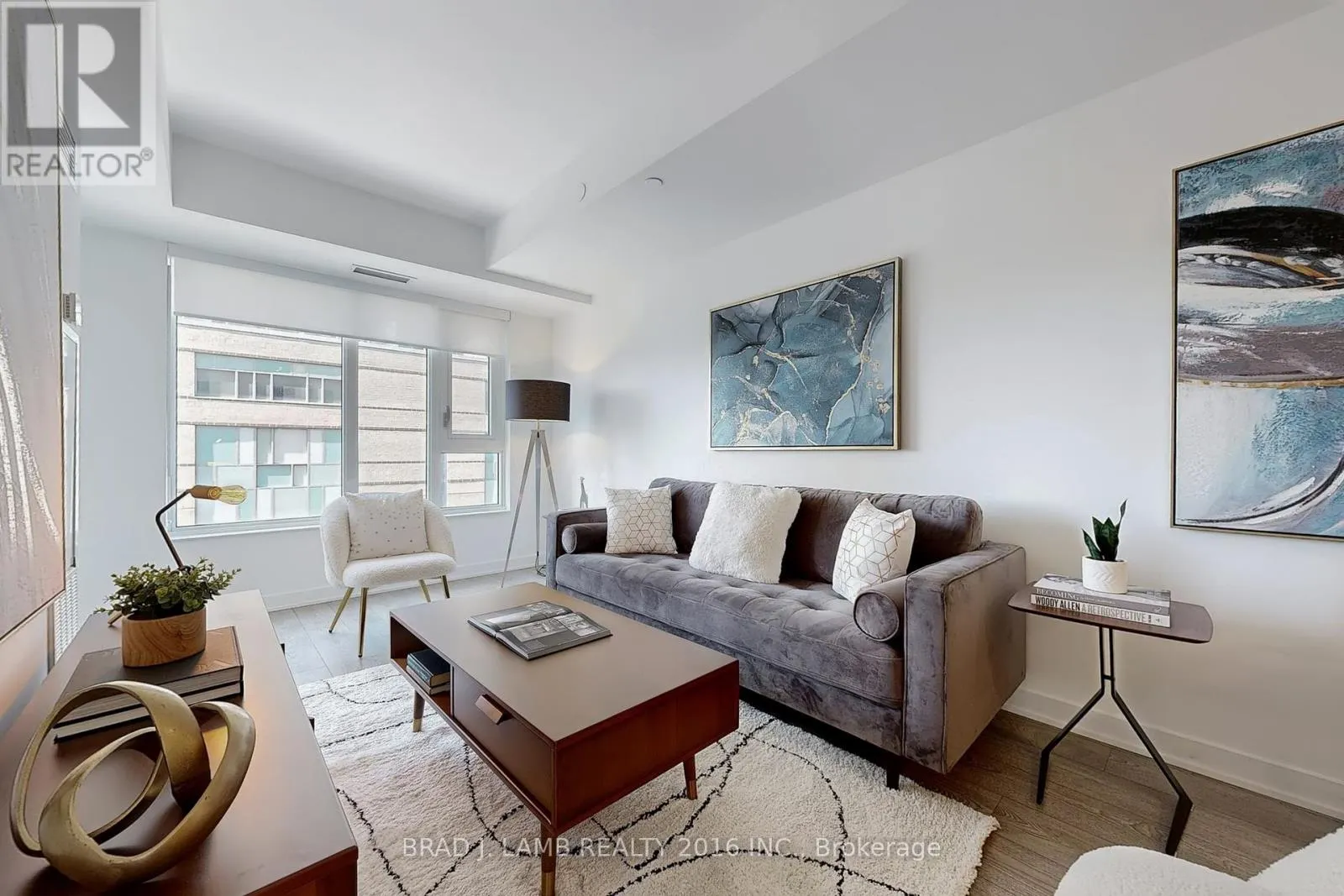 545 - 543 RICHMOND STREET W