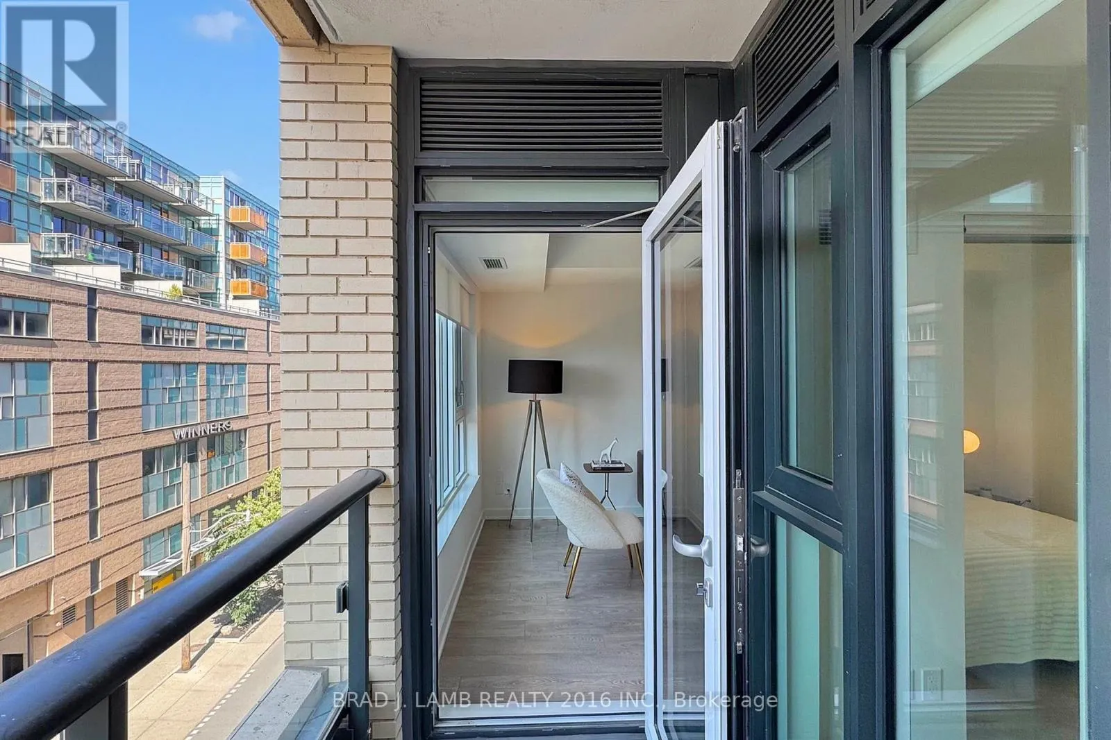 545 - 543 RICHMOND STREET W