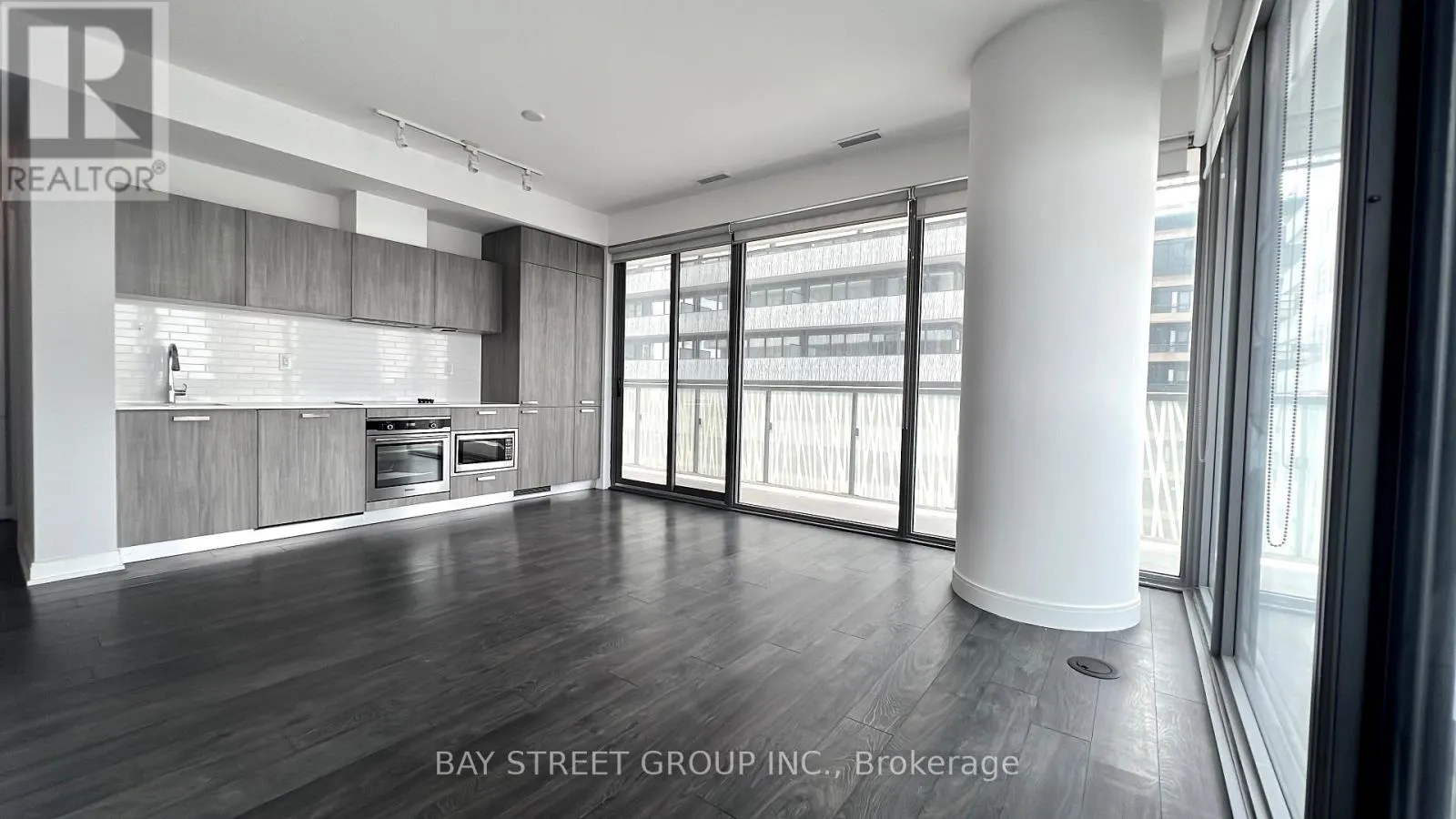 2910 - 50 CHARLES STREET E