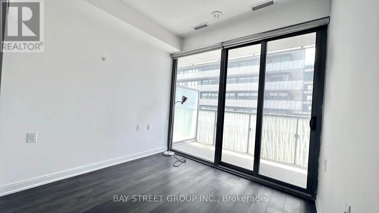 2910 - 50 CHARLES STREET E