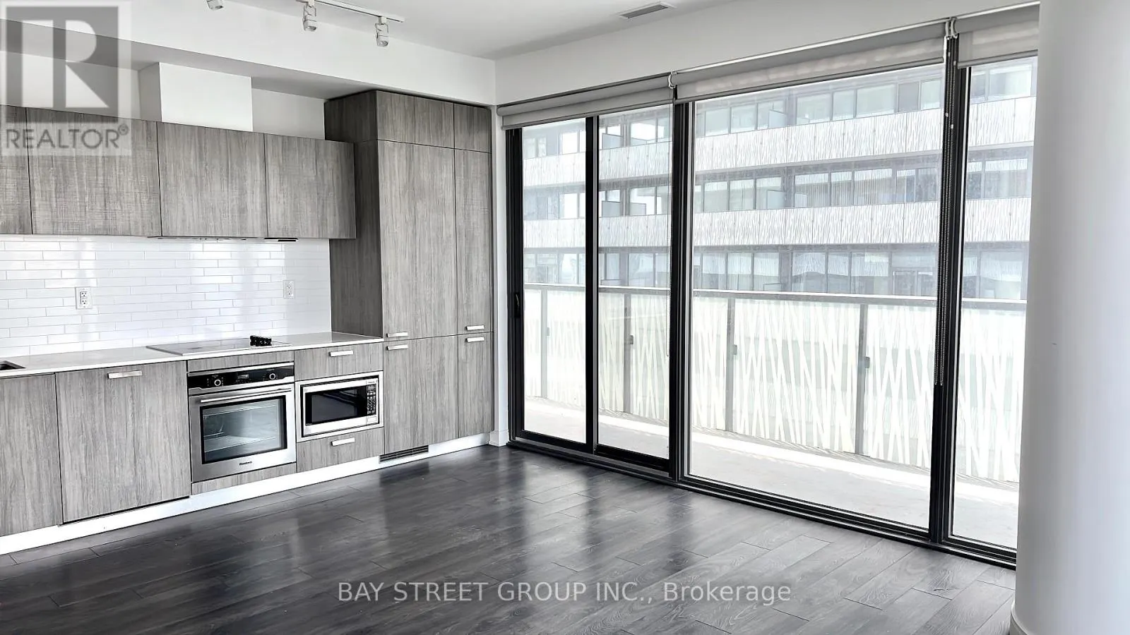 2910 - 50 CHARLES STREET E
