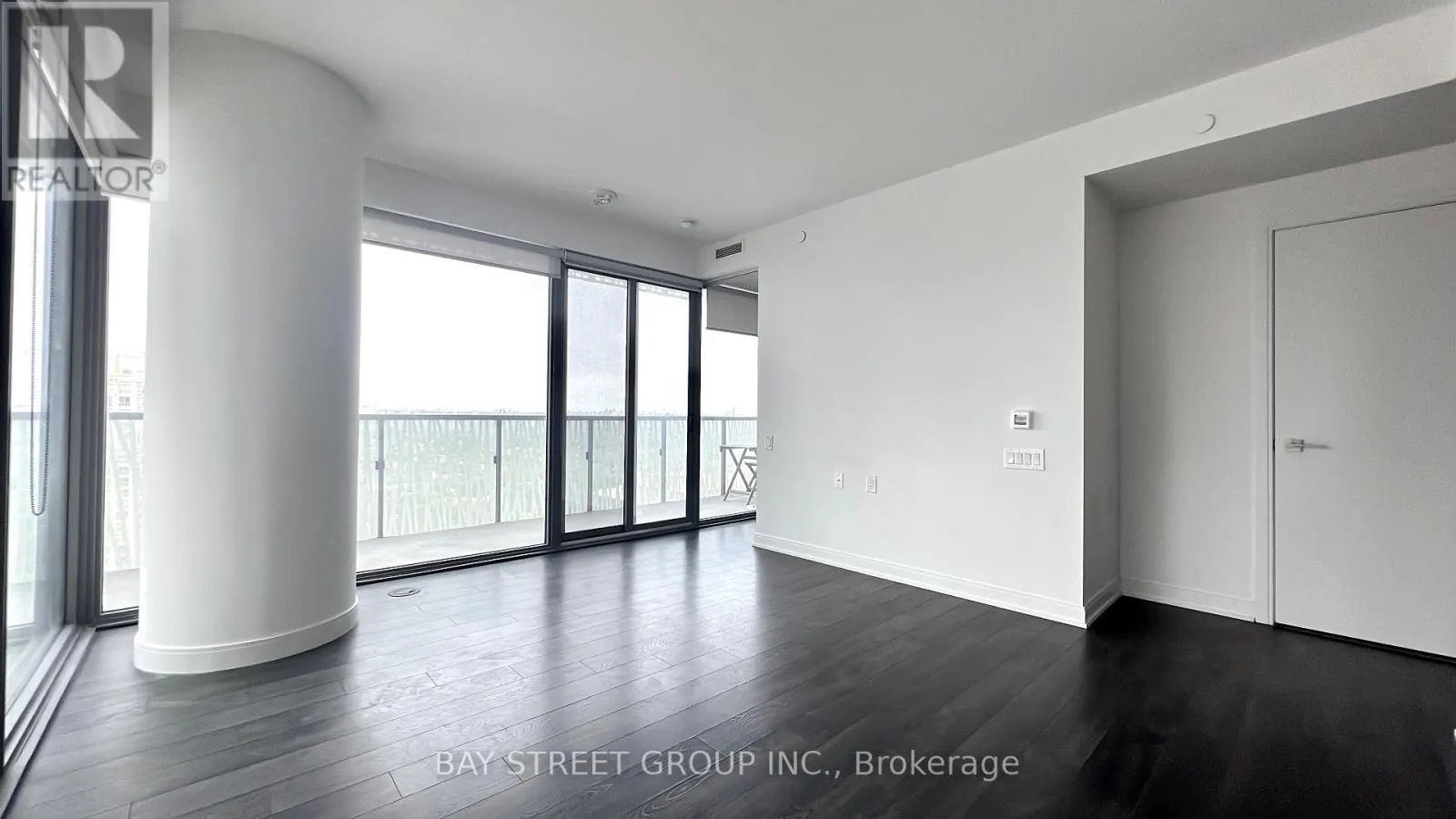 2910 - 50 CHARLES STREET E