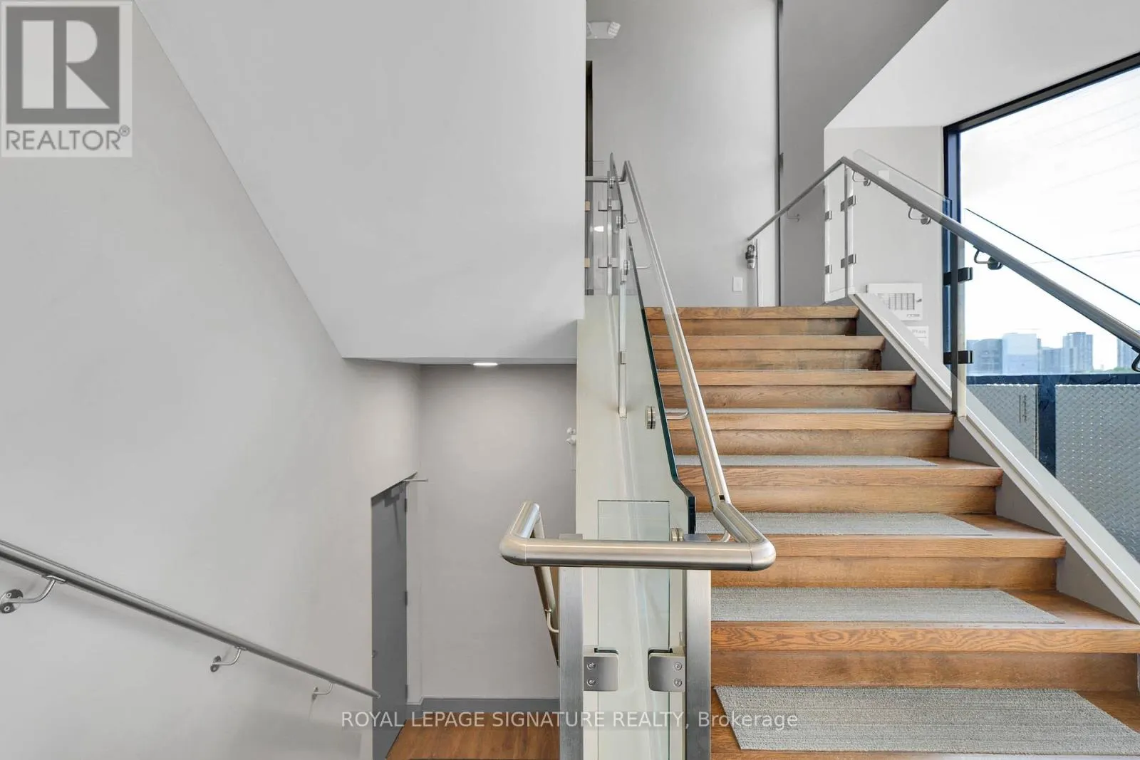 LOWER - 95 JONESVILLE CRESCENT