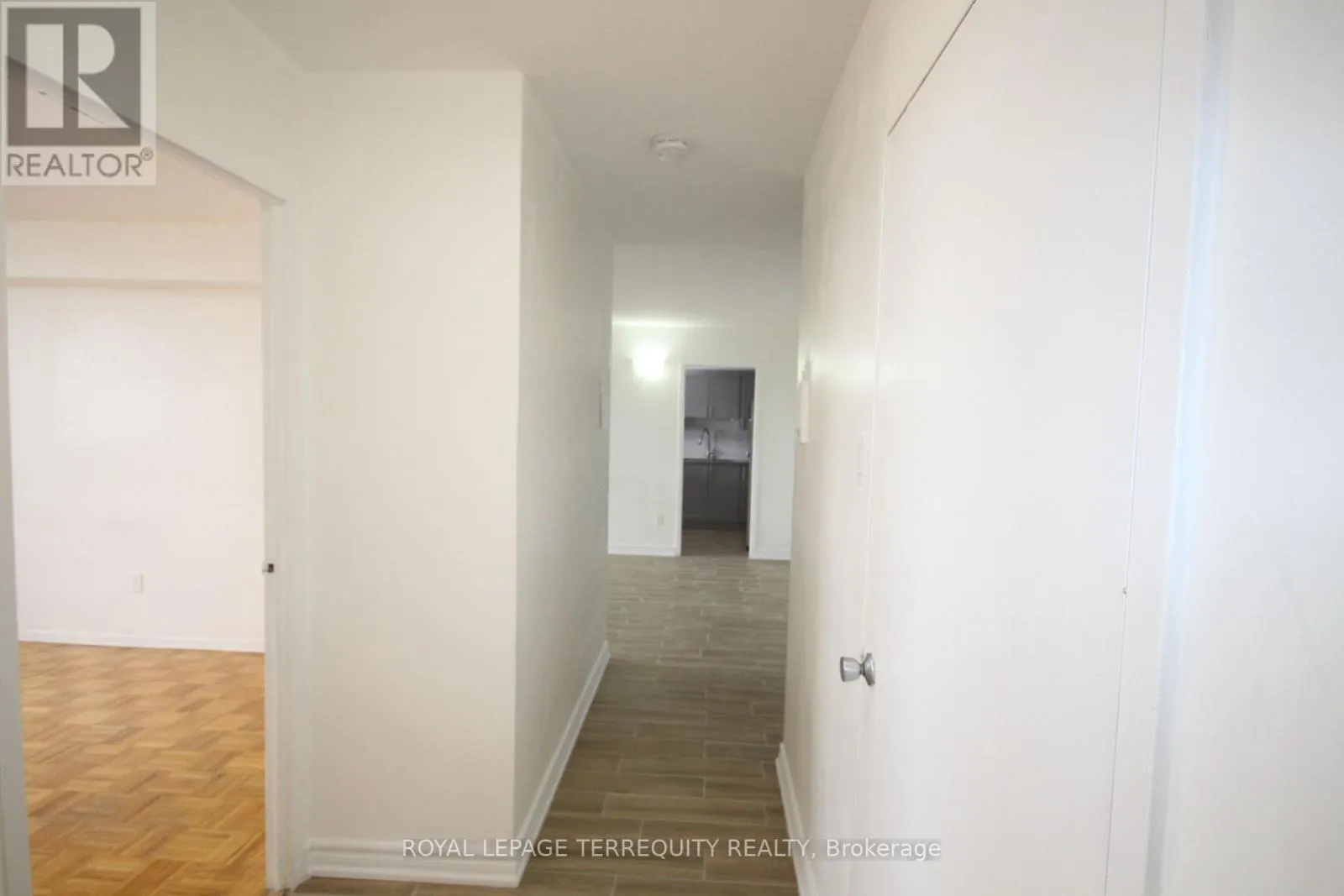 707 - 20 FOREST MANOR ROAD