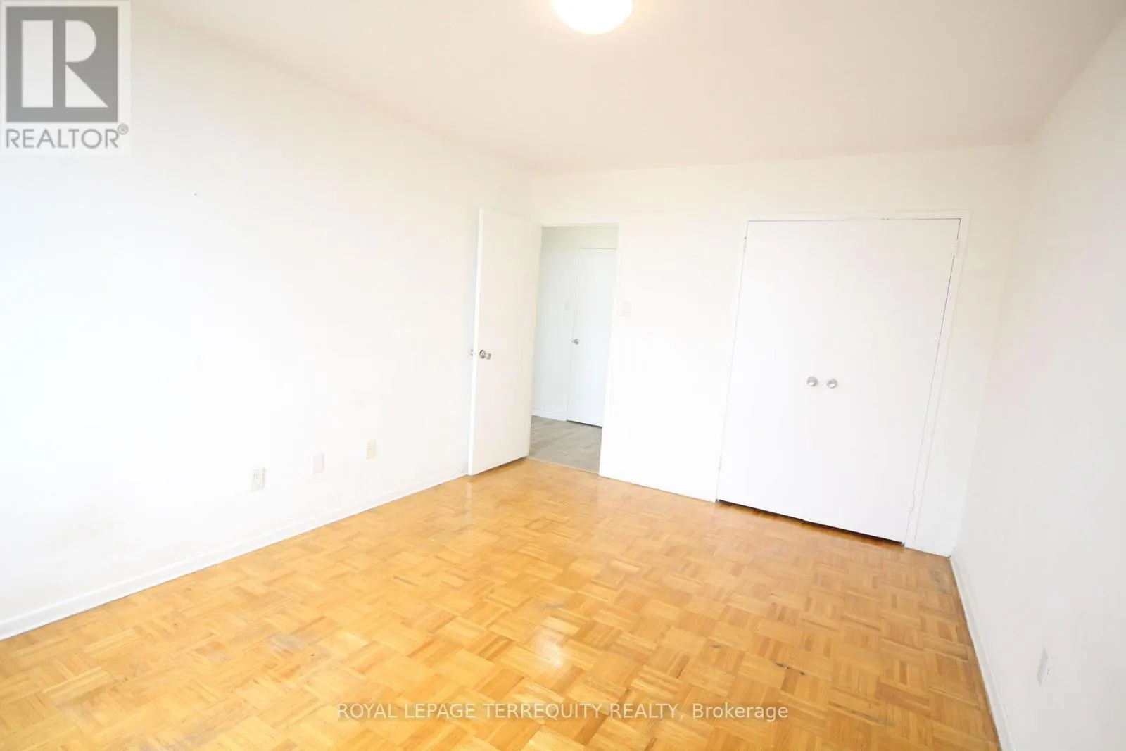 707 - 20 FOREST MANOR ROAD