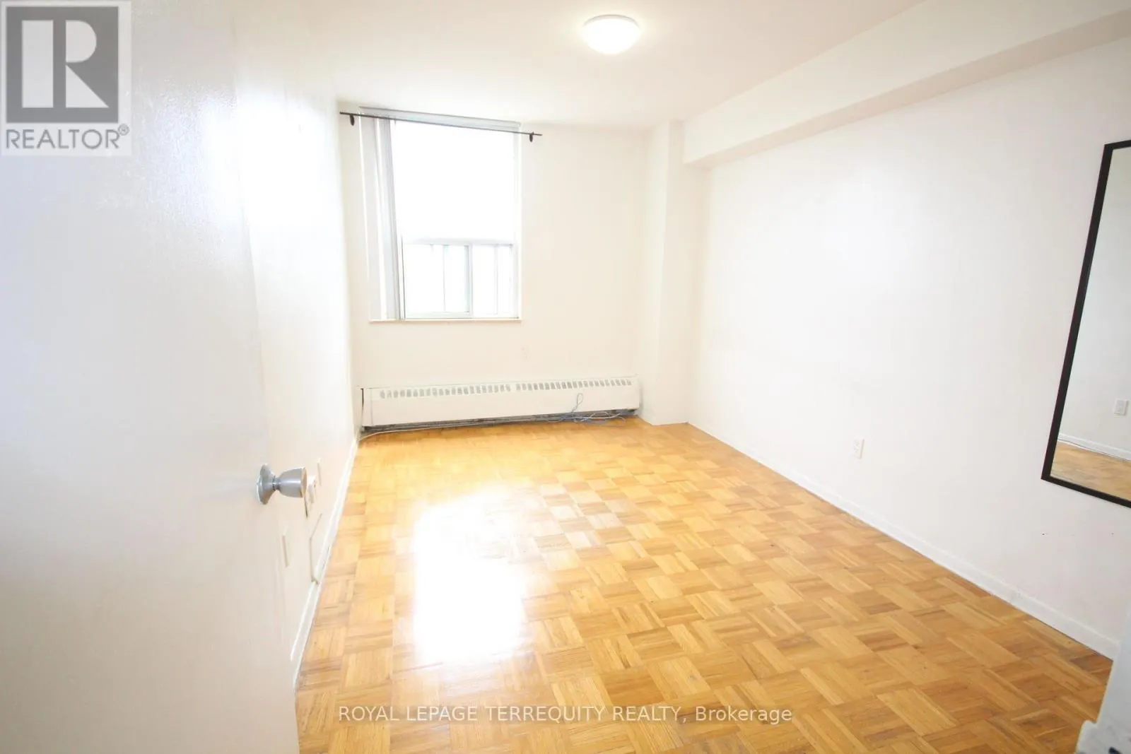 707 - 20 FOREST MANOR ROAD