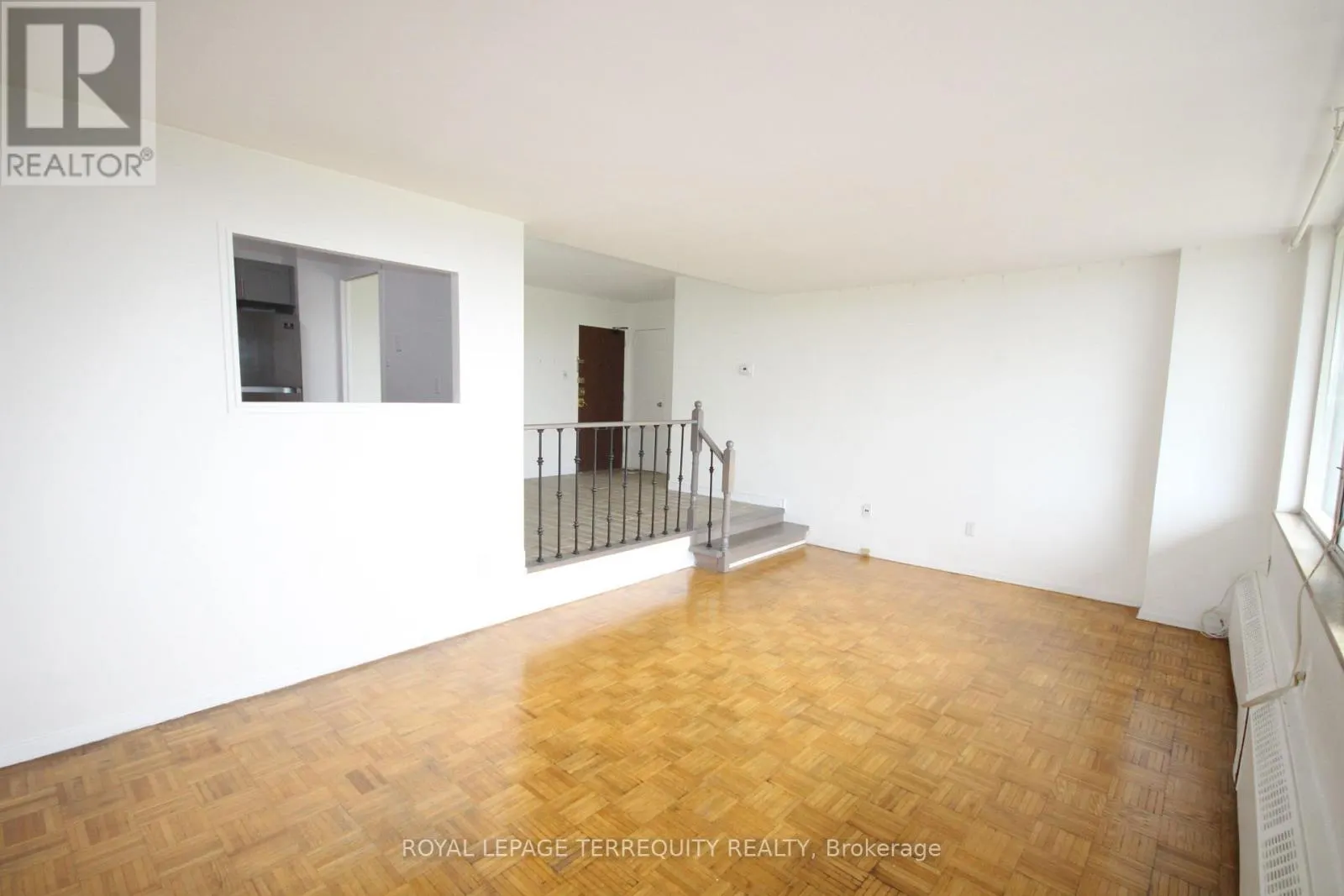 707 - 20 FOREST MANOR ROAD