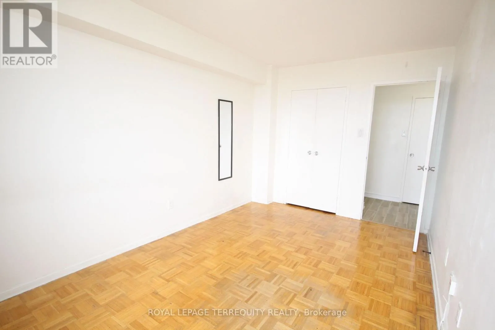 707 - 20 FOREST MANOR ROAD