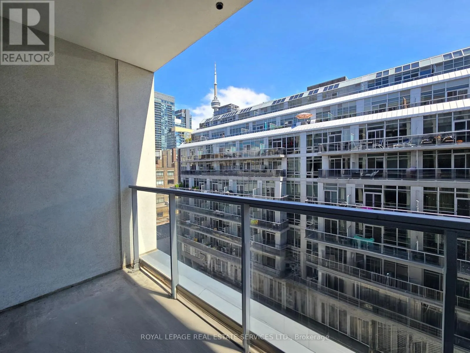 714 - 39 BRANT STREET