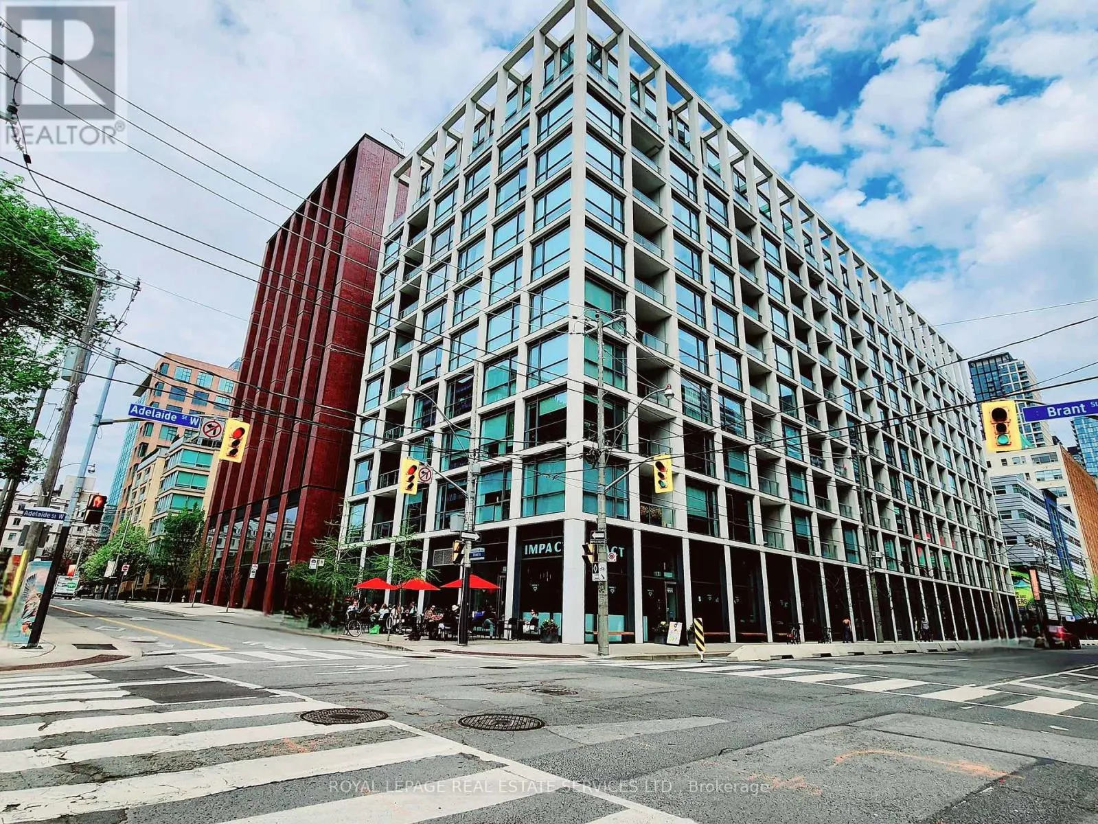 714 - 39 BRANT STREET