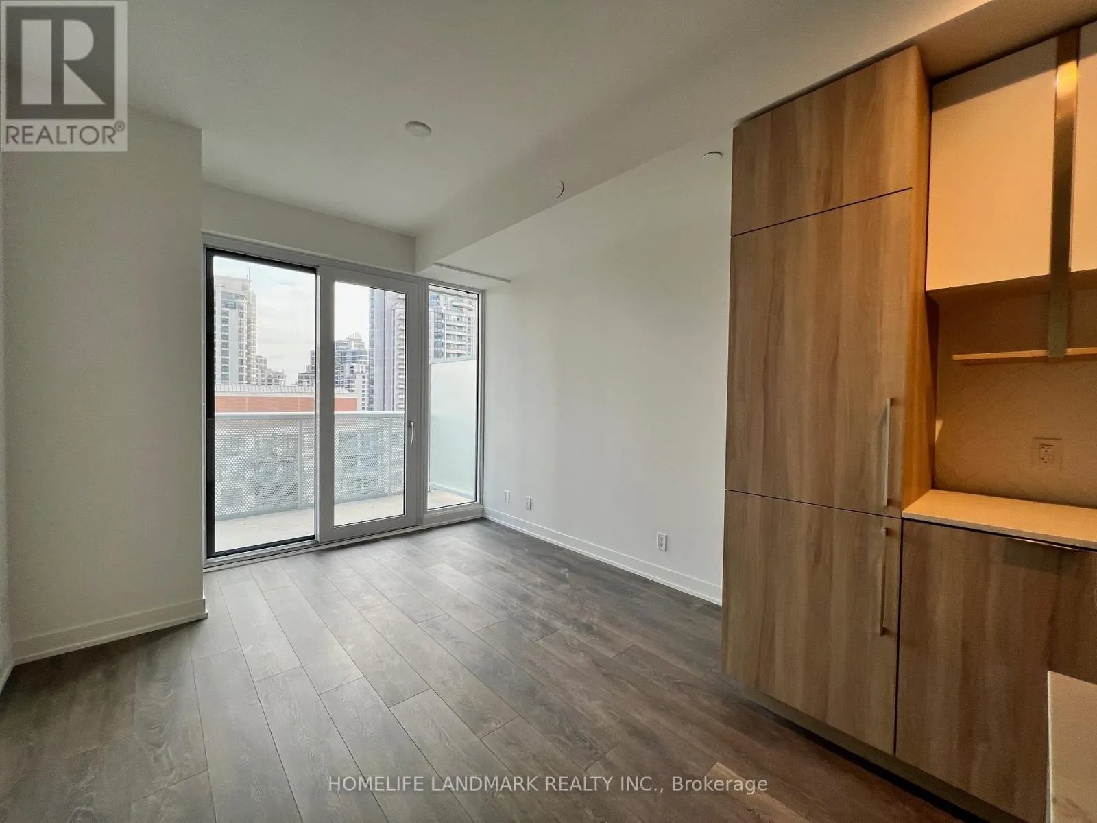 1512 - 15 HOLMES AVENUE