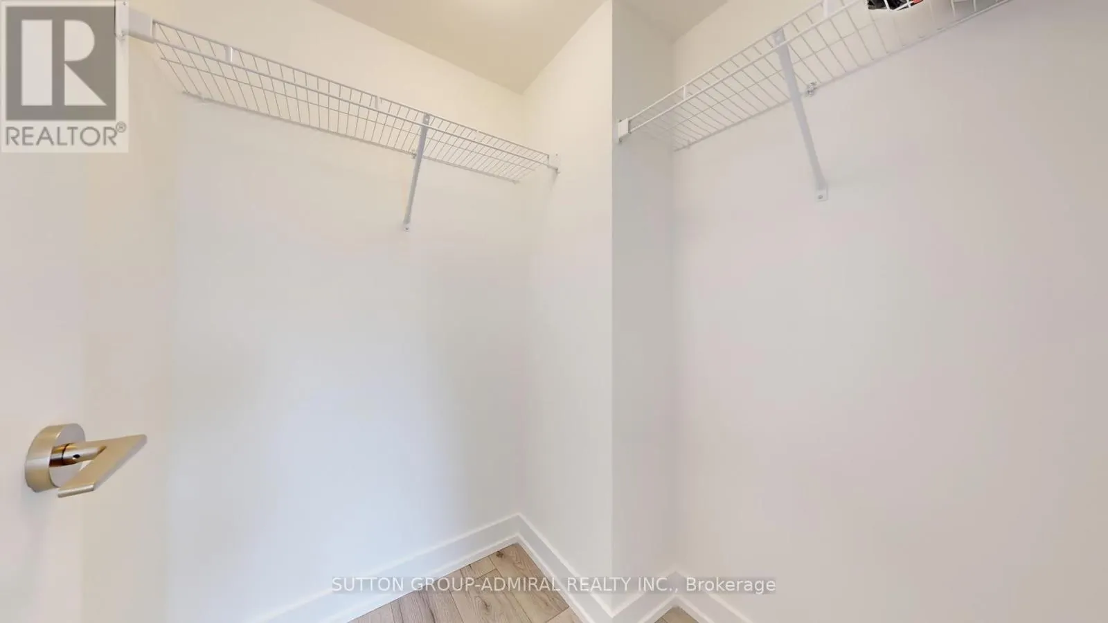 TH20 - 851 SHEPPARD AVENUE W