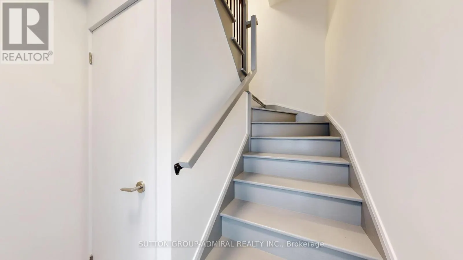 TH20 - 851 SHEPPARD AVENUE W