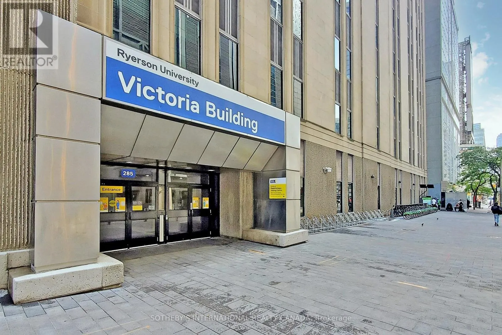 612 - 219 DUNDAS STREET E