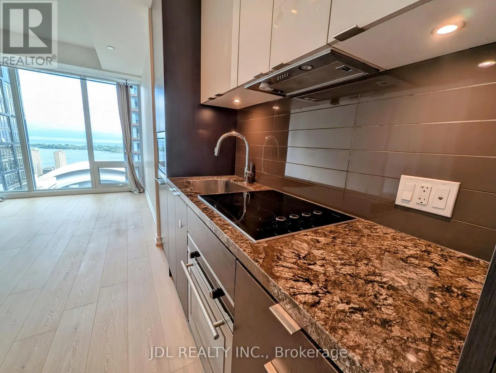 4701 - 125 BLUE JAYS WAY