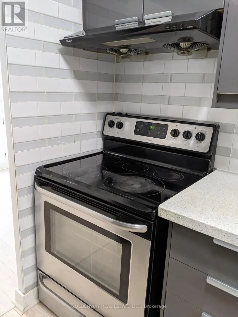 402 - 177 LINUS ROAD