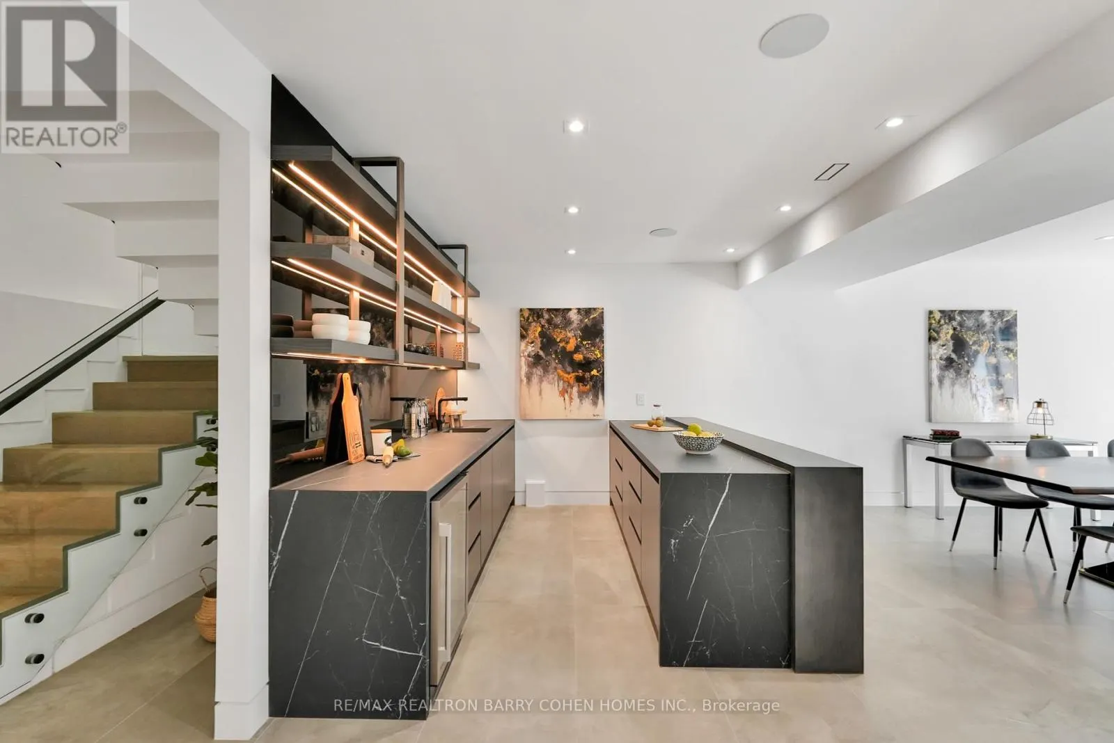 52 ELMSTHORPE AVENUE