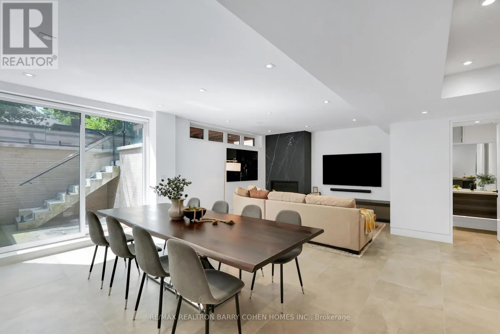 52 ELMSTHORPE AVENUE