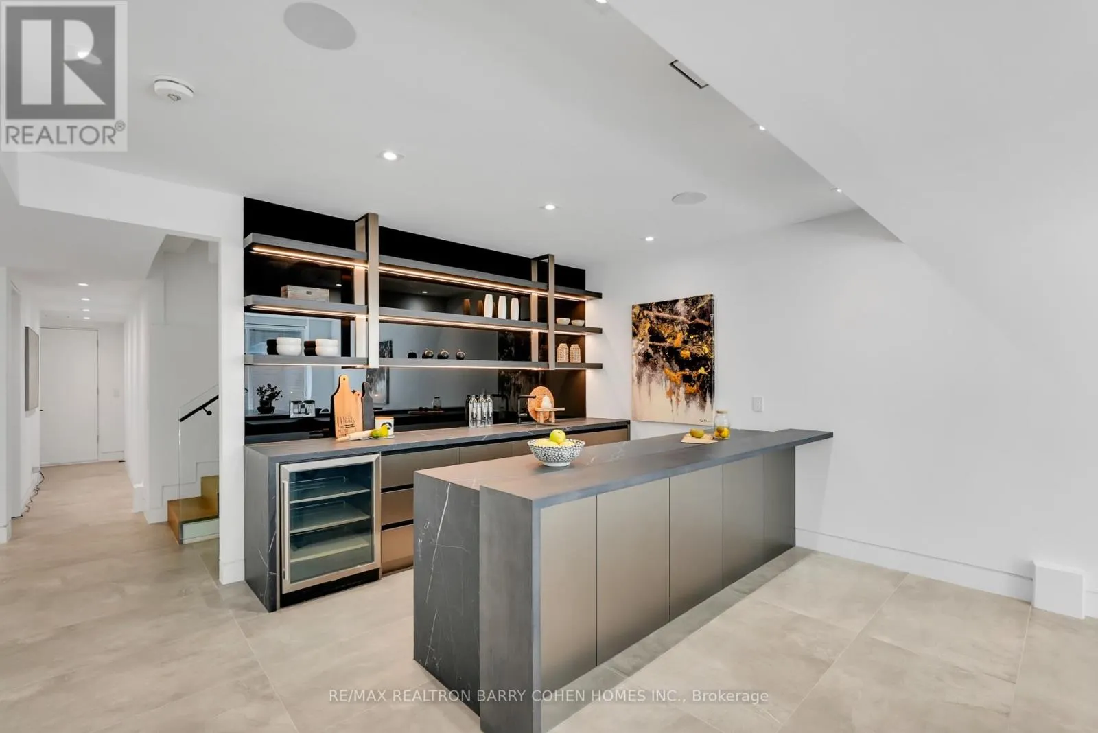 52 ELMSTHORPE AVENUE