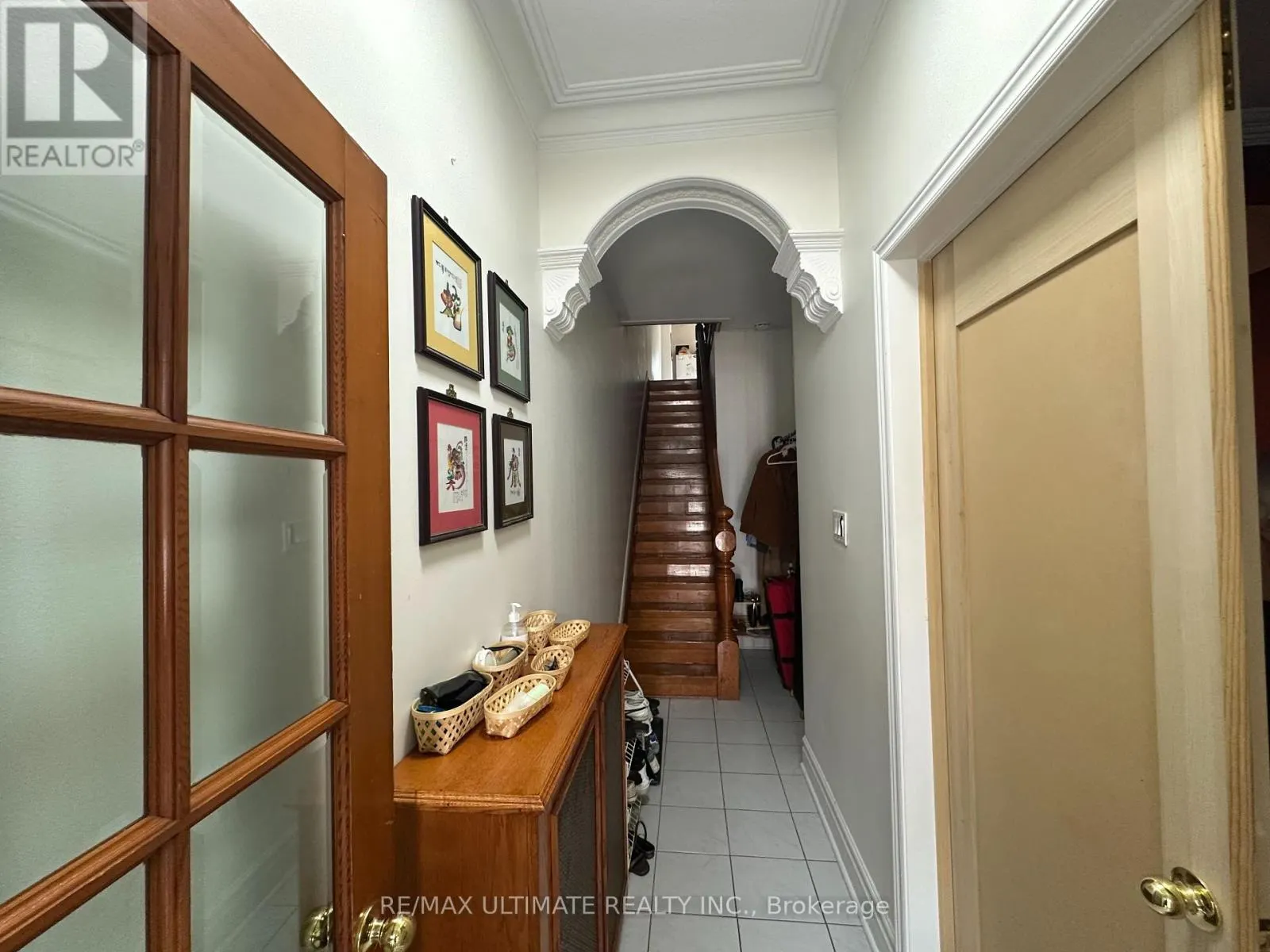 2ND FLOOR - 363 SHAW STREET S