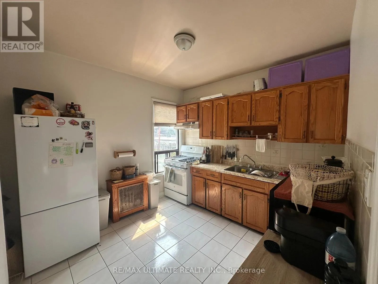 2ND FLOOR - 363 SHAW STREET S
