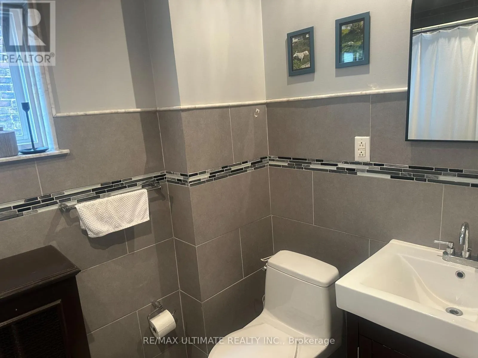2ND FLOOR - 363 SHAW STREET S