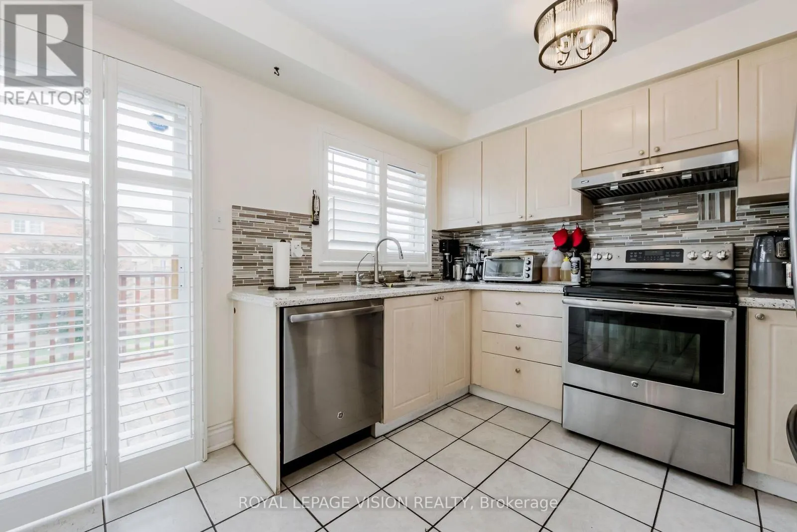 53 HOBSON AVENUE