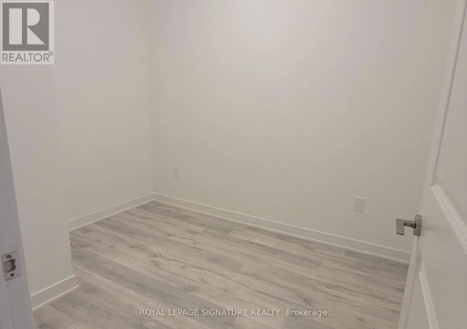 315 - 100 DALHOUSIE STREET