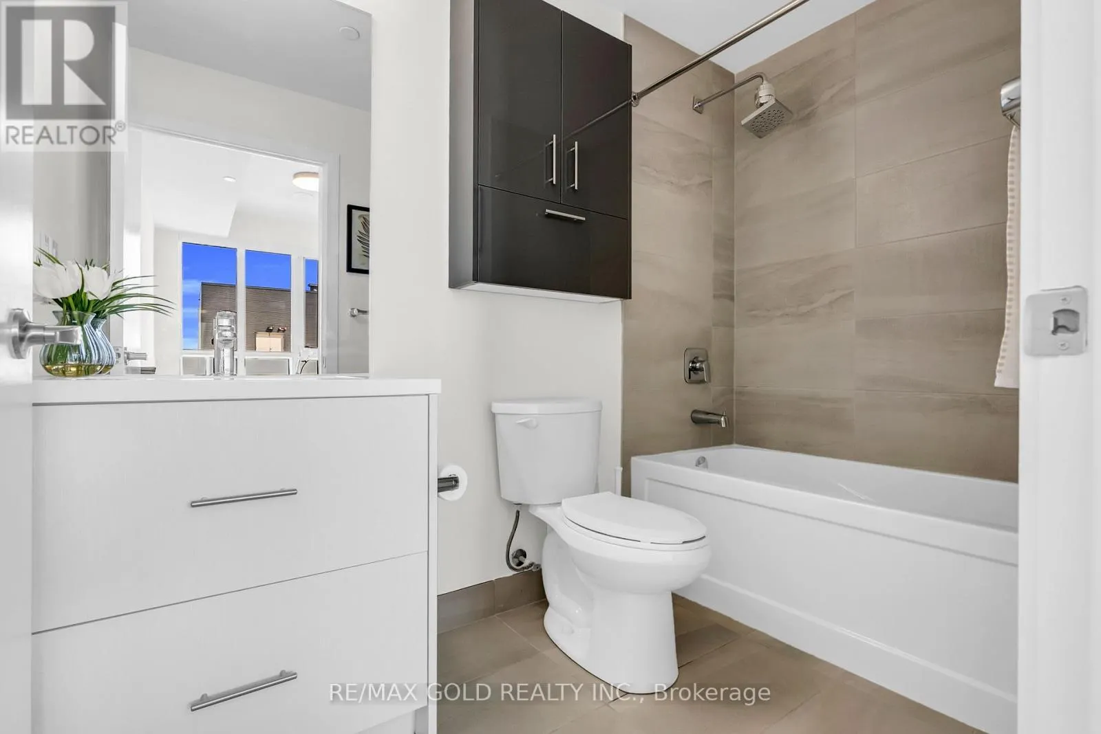 2101 - 188 FAIRVIEW MALL DRIVE