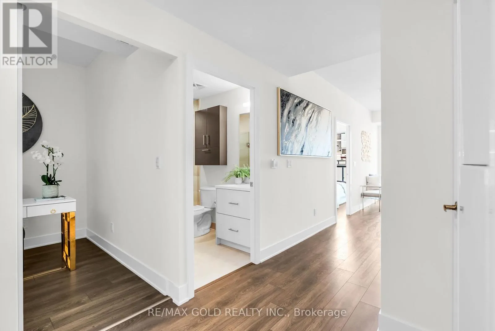 2101 - 188 FAIRVIEW MALL DRIVE