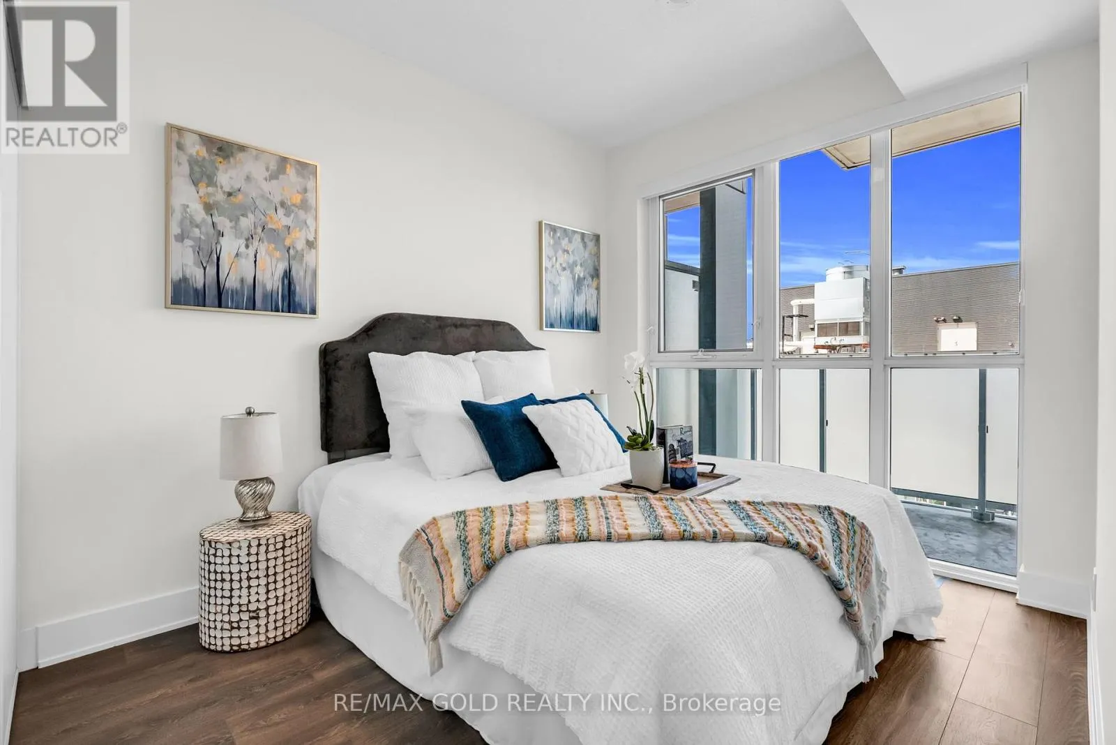 2101 - 188 FAIRVIEW MALL DRIVE