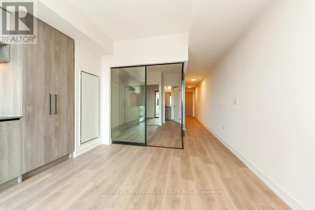 1206 - 181 STERLING ROAD