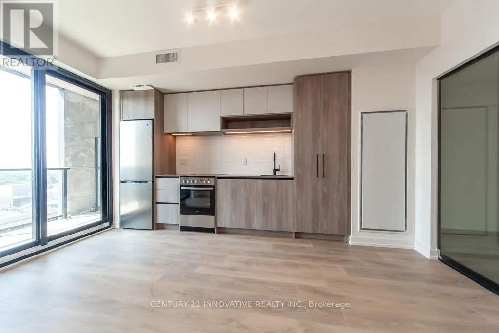 1206 - 181 STERLING ROAD