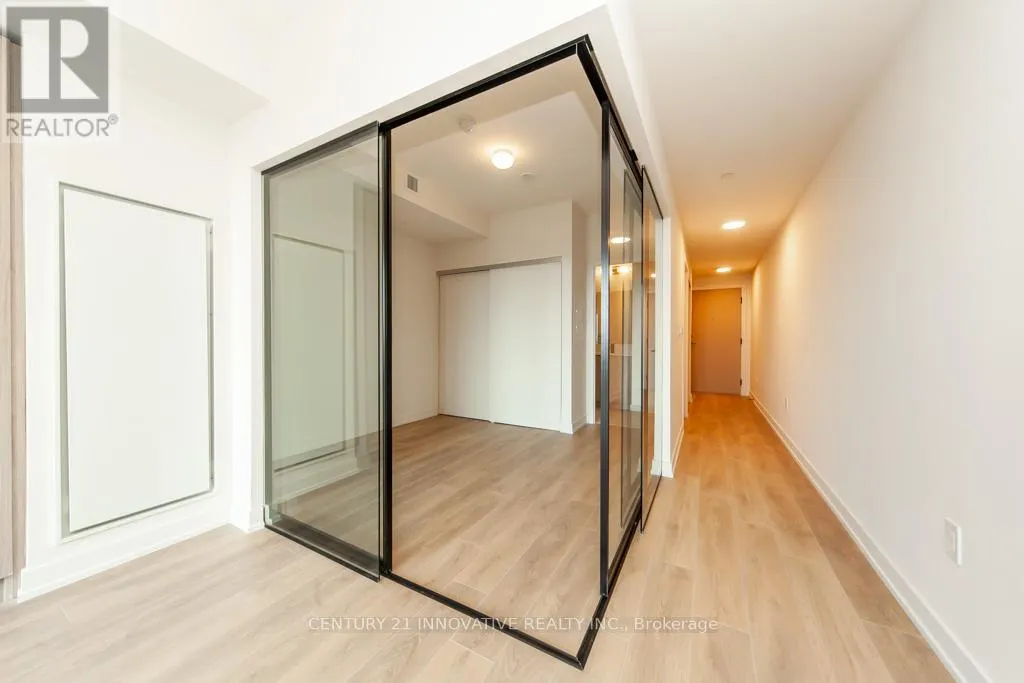 1406 - 181 STERLING ROAD